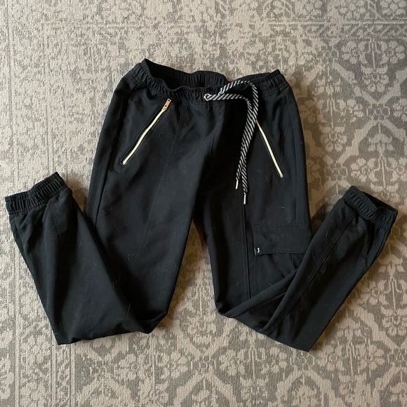 Jaanuu gold edition black scrub set - Picture 5 of 7